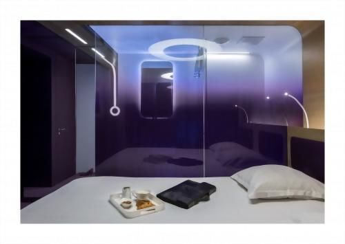 Hotel Odyssey - Room